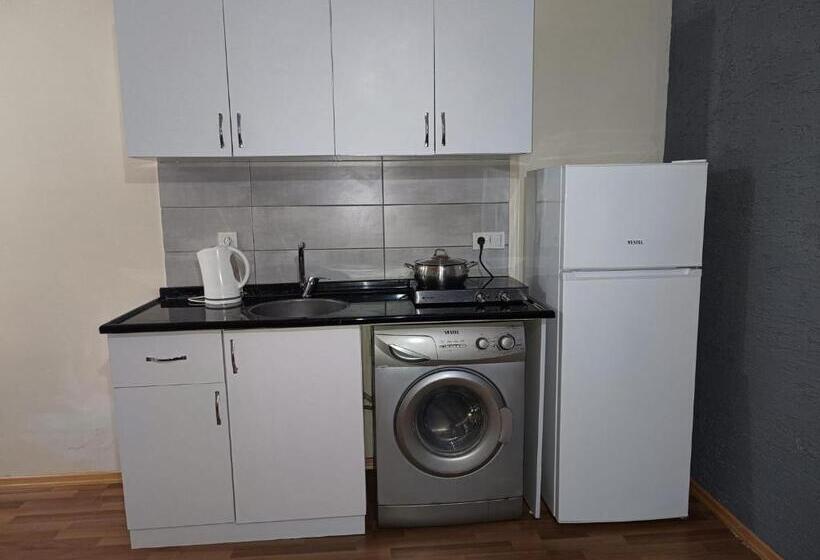 White Crown Apartman Ve Yaşam Merkezi