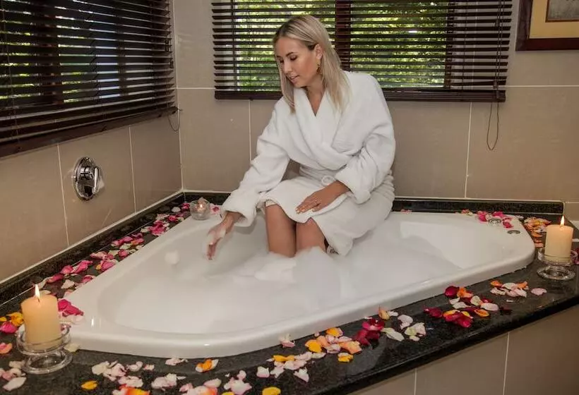 Fairview Hotels,spa & Golf Resort