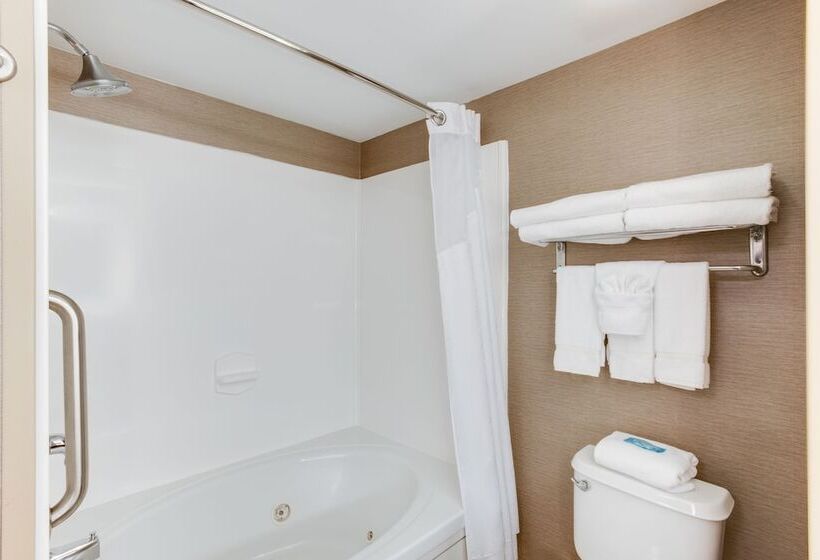 Holiday Inn Express Hotel & Suites Bethlehem, An Ihg