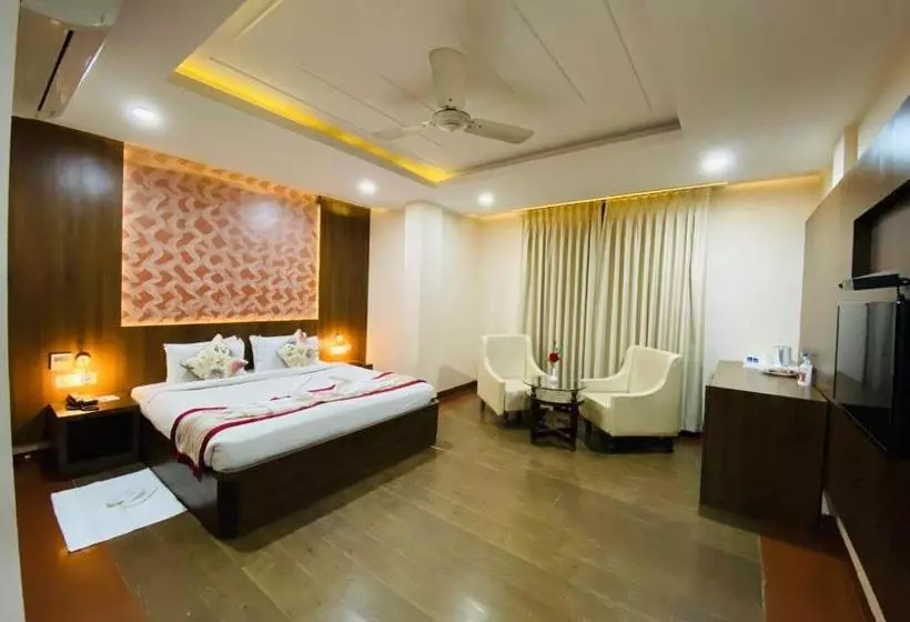 Hotelli Ajay International