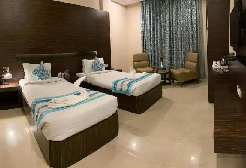 Hotelli Ajay International