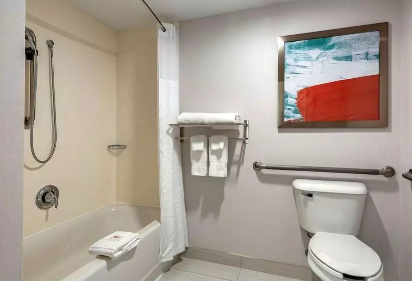 호텔 Comfort Inn & Suites