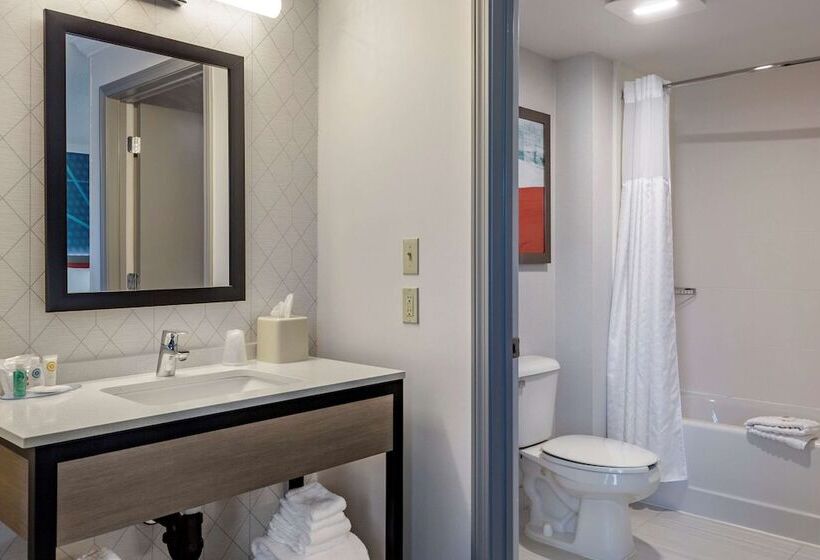 호텔 Comfort Inn & Suites