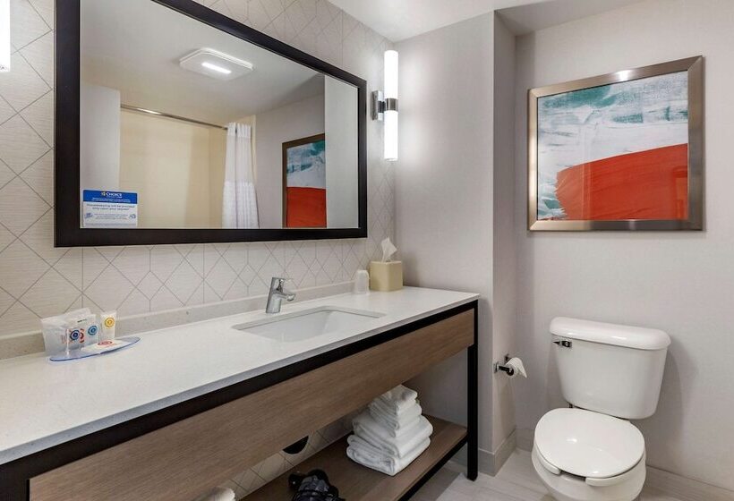 호텔 Comfort Inn & Suites