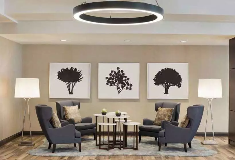 ホテル Embassy Suites By Hilton Atlanta Alpharetta