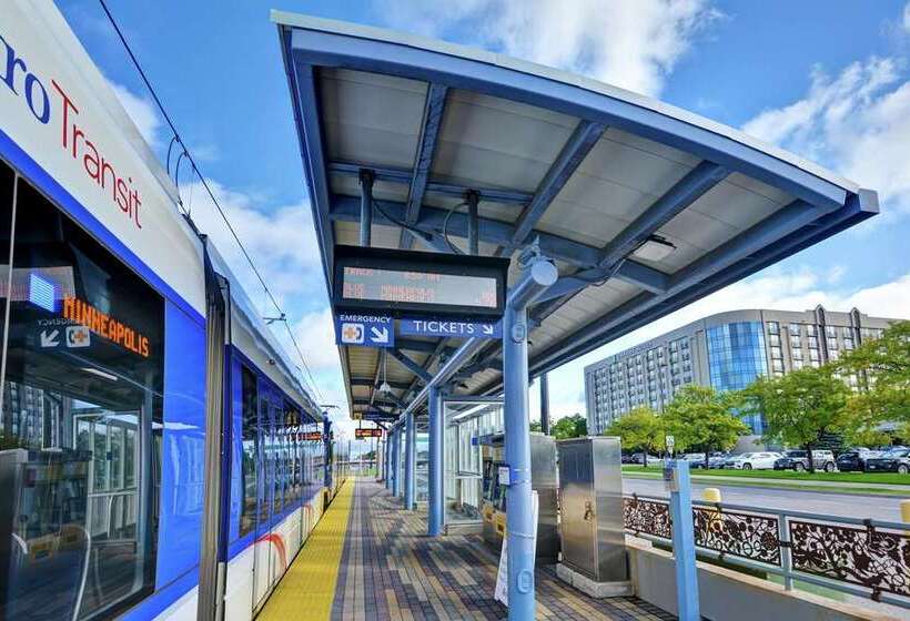 酒店 Embassy Suites By Hilton Minneapolisairport