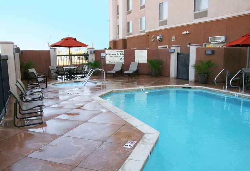 酒店 Hampton Inn & Suites Banningbeaumont