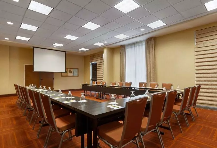 Отель Hilton Garden Inn Atlanta Marietta