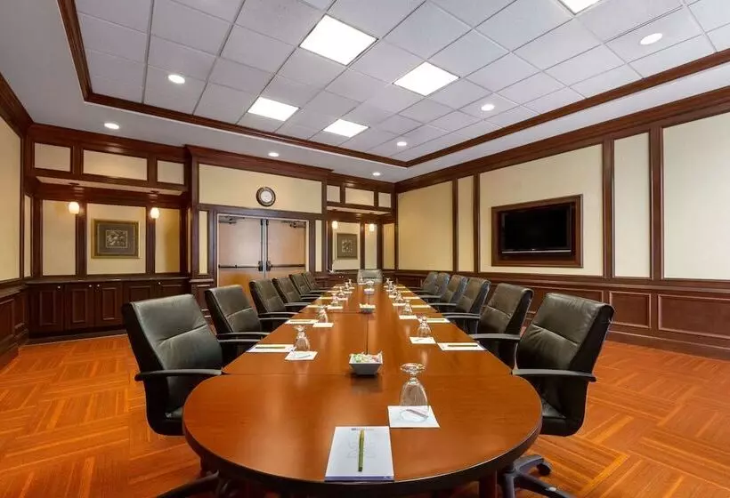 Отель Hilton Garden Inn Atlanta Marietta