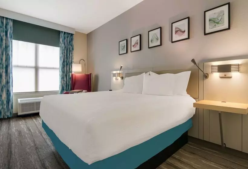 هتل Hilton Garden Inn Madison West/middleton