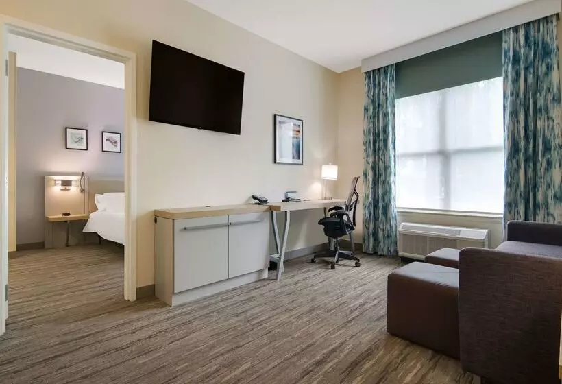 هتل Hilton Garden Inn Madison West/middleton