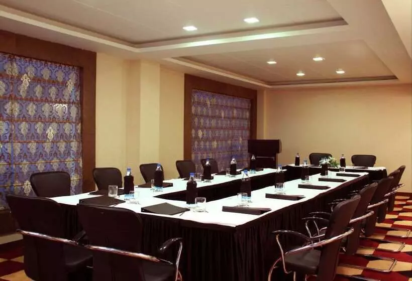 فندق Hk Clarks Innamritsar