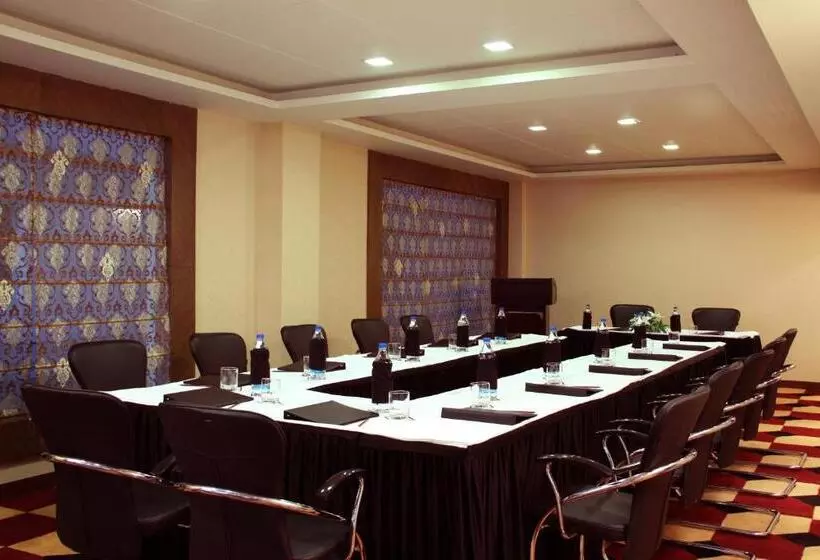 فندق Hk Clarks Innamritsar