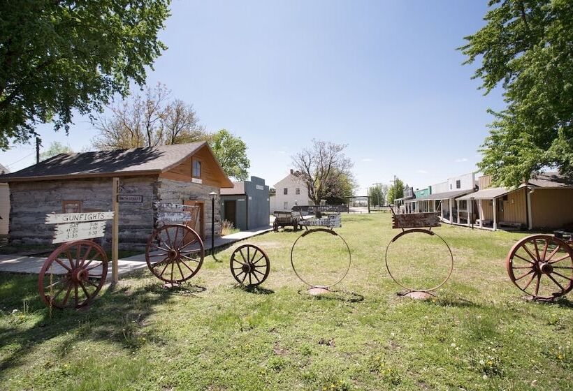 ホテル Abilene Inn & Suites