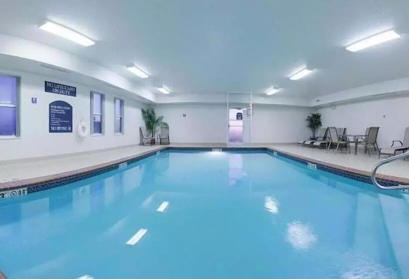 בית מלון כפרי Abilene Inn & Suites