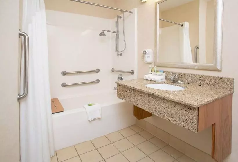 בית מלון כפרי Abilene Inn & Suites