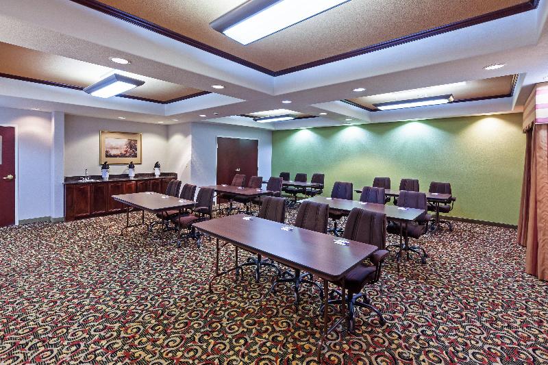 Отель Holiday Inn Express & Suites East Amarillo By Ihg
