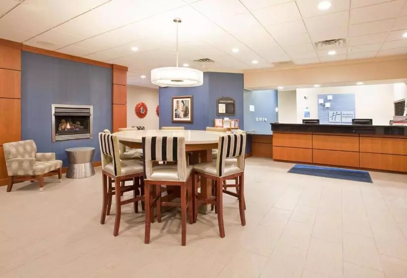 Holiday Inn Express Hotel & Suites Beatrice, An Ihg