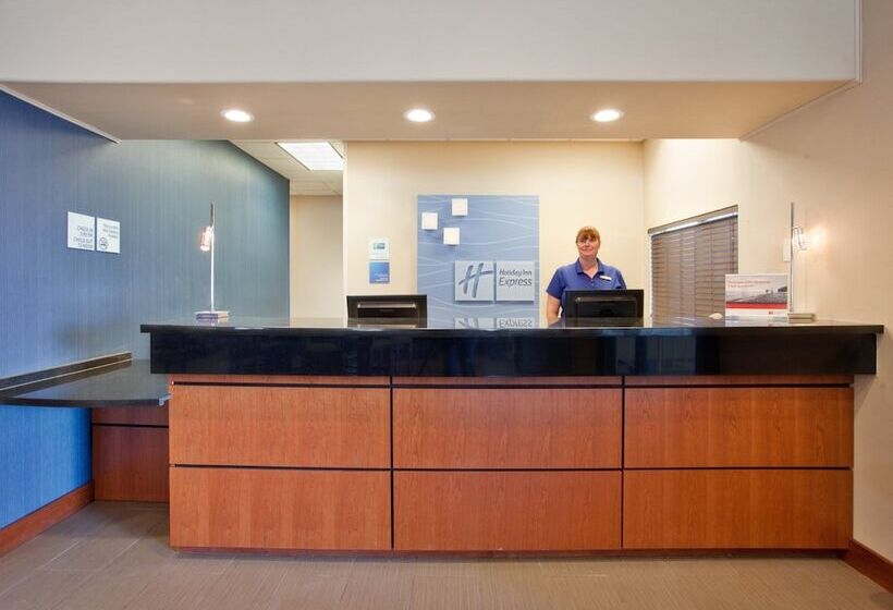 Holiday Inn Express Hotel & Suites Beatrice, An Ihg