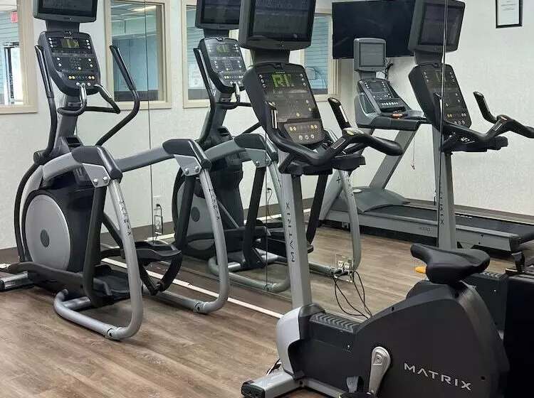 Holiday Inn Express Hotel & Suites Beatrice, An Ihg