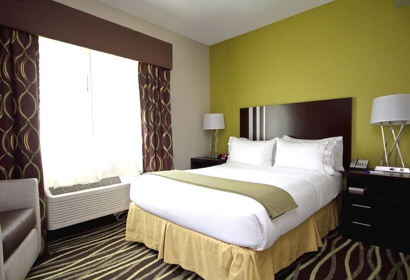 Отель Holiday Inn Express Adrian, An Ihg