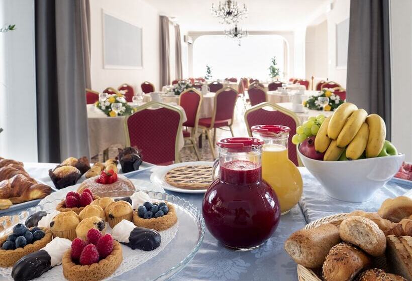 هتل Italia Boutique