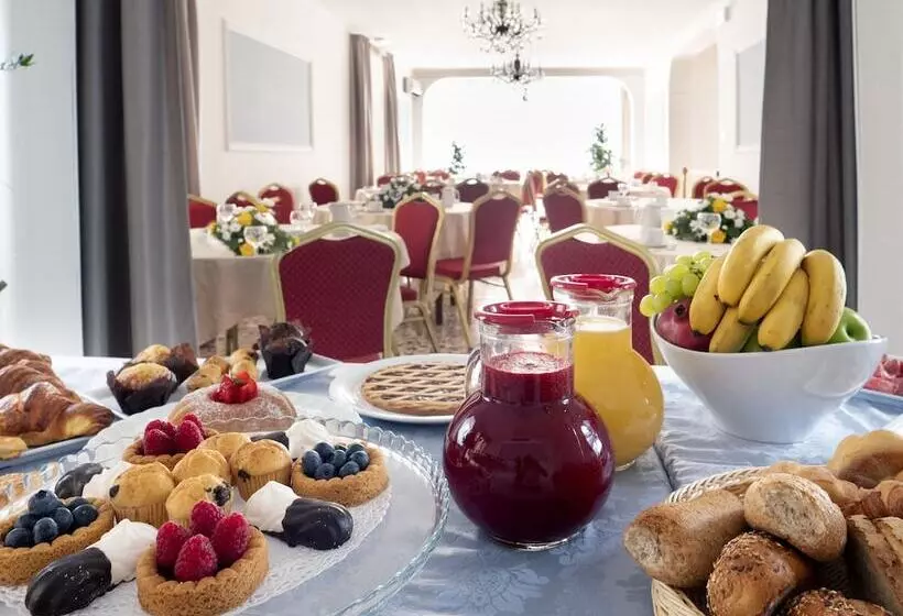 هتل Italia Boutique