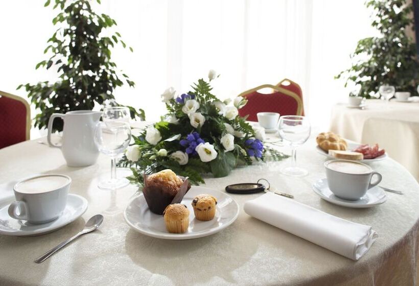 هتل Italia Boutique