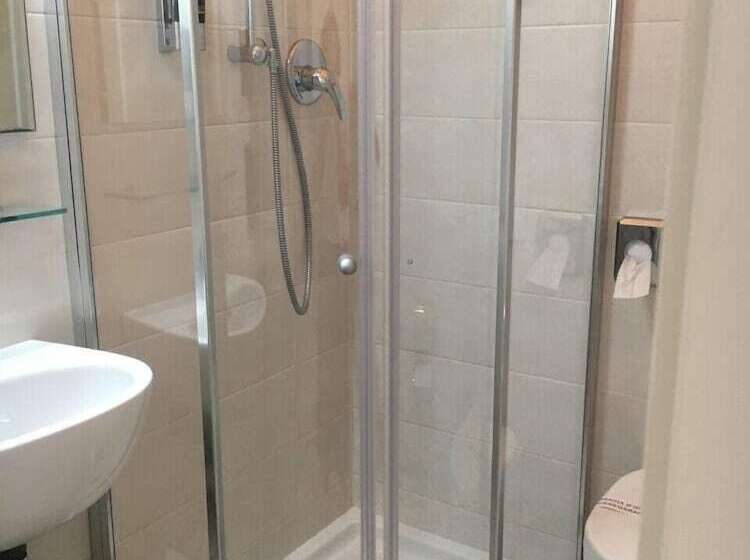 هتل Italia Boutique