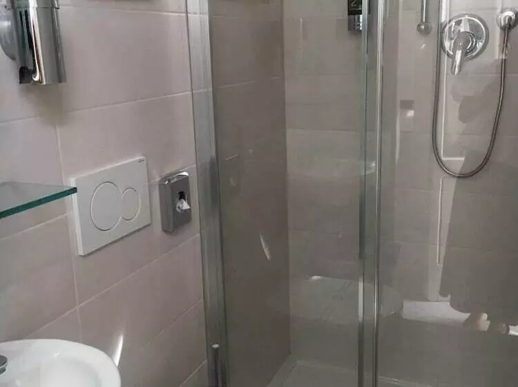 هتل Italia Boutique