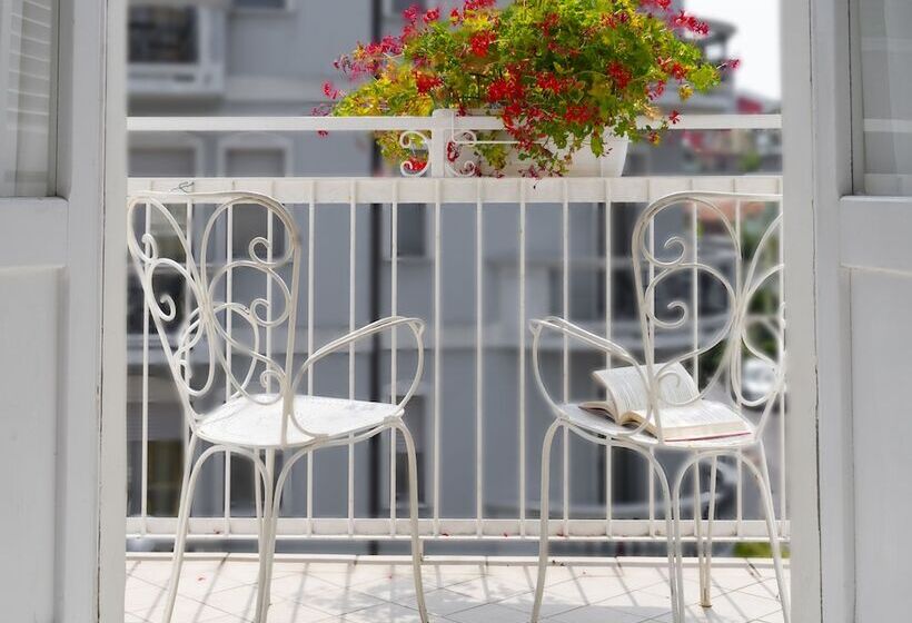 هتل Italia Boutique