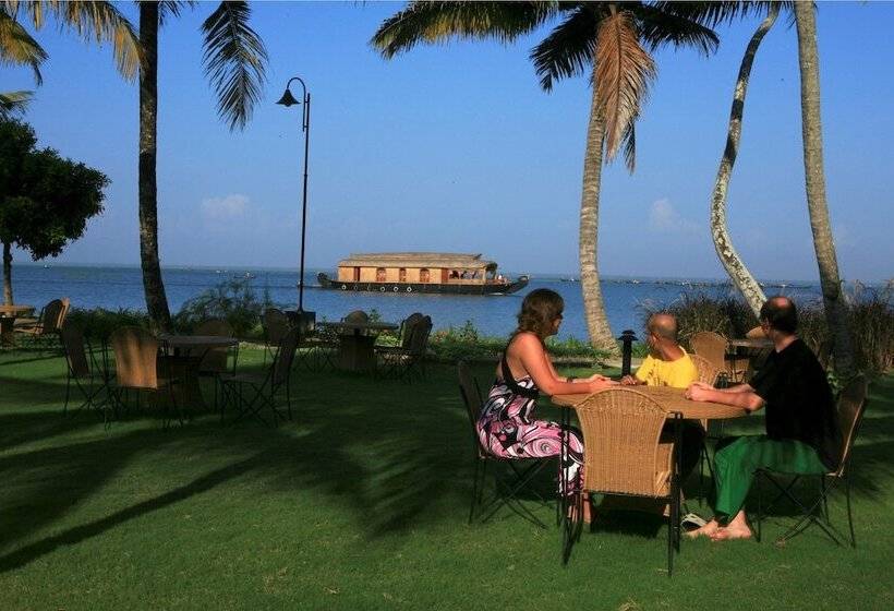 ホテル Lakesong Kumarakom