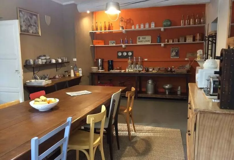 Отель Prieuré Saint Louis Maison D Hôtes