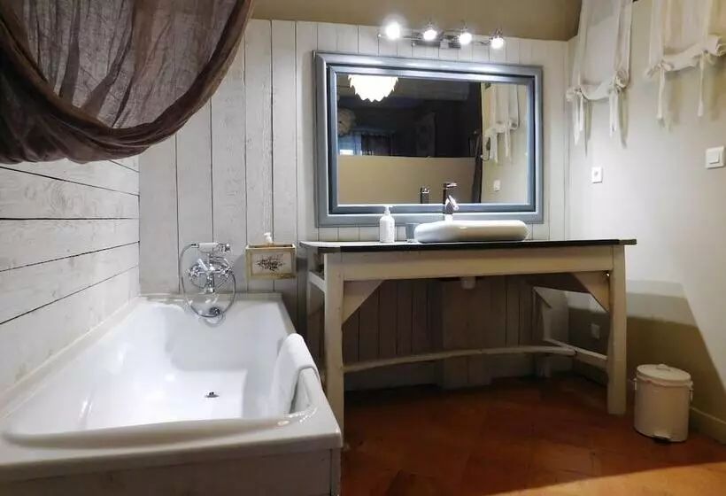 Отель Prieuré Saint Louis Maison D Hôtes