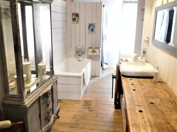 Отель Prieuré Saint Louis Maison D Hôtes