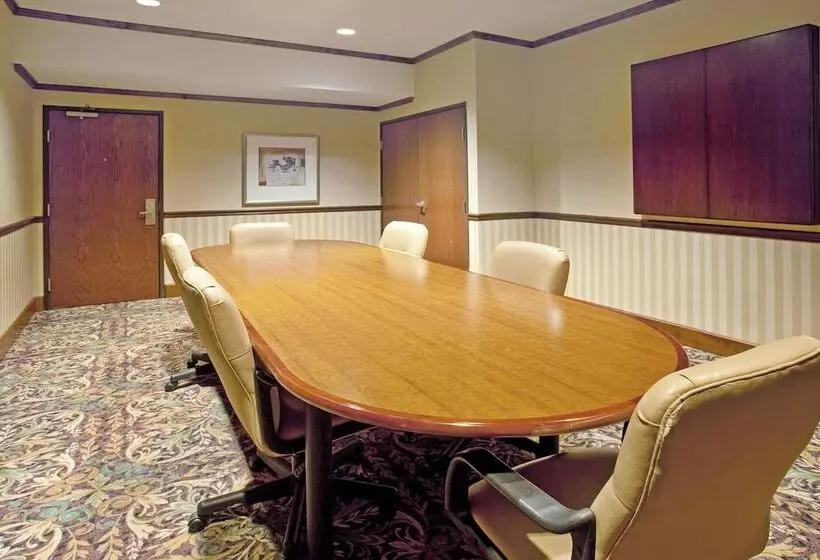 Hotelli Staybridge Suites Albuquerque North, An Ihg