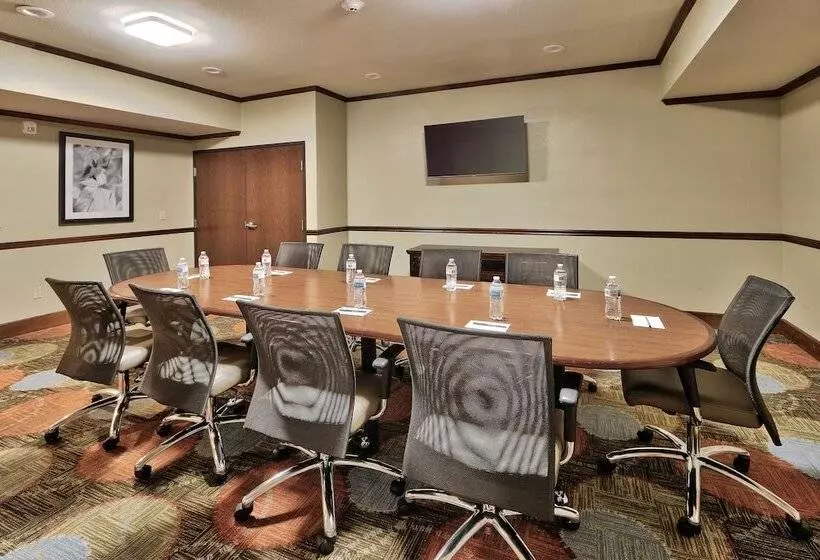 Hotelli Staybridge Suites Albuquerque North, An Ihg