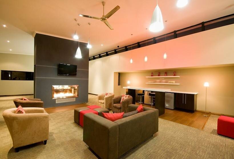 בית מלון כפרי The Hub Boutique