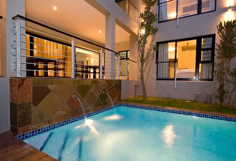 호텔 The Hub Boutique