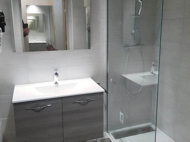 Отель The Originals City, Hôtel Le Forum, Strasbourg Nord