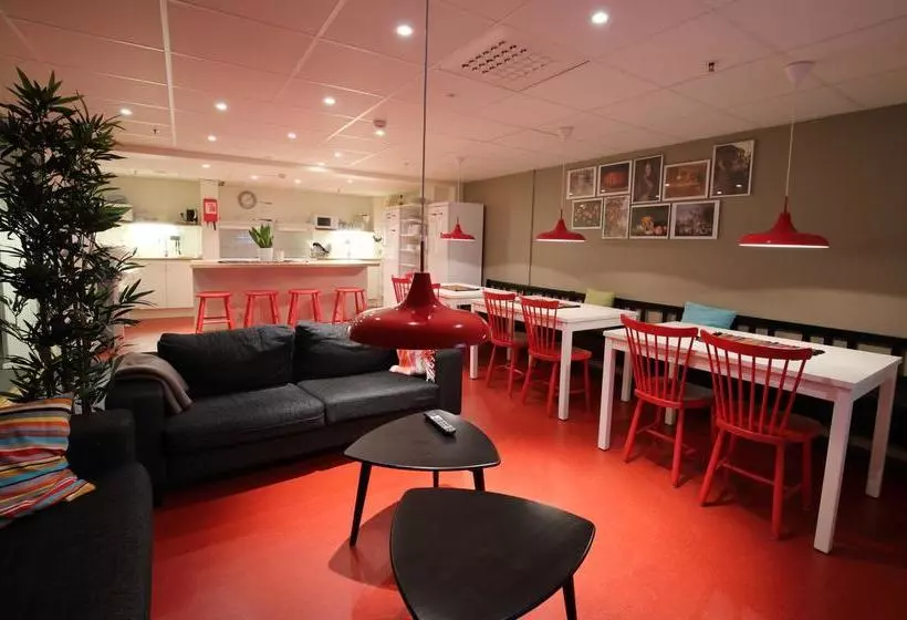 호텔 Stf Gärdet & Hostel