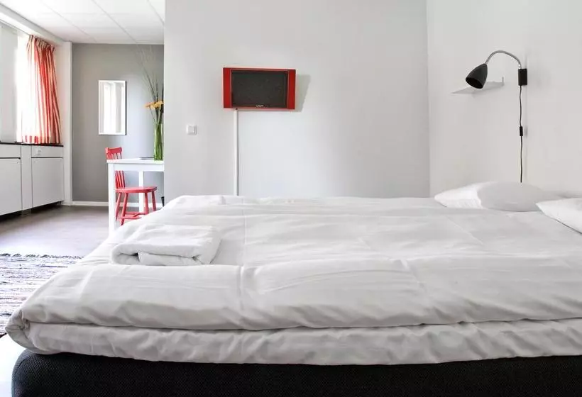 호텔 Stf Gärdet & Hostel