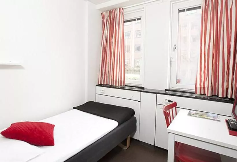 호텔 Stf Gärdet & Hostel