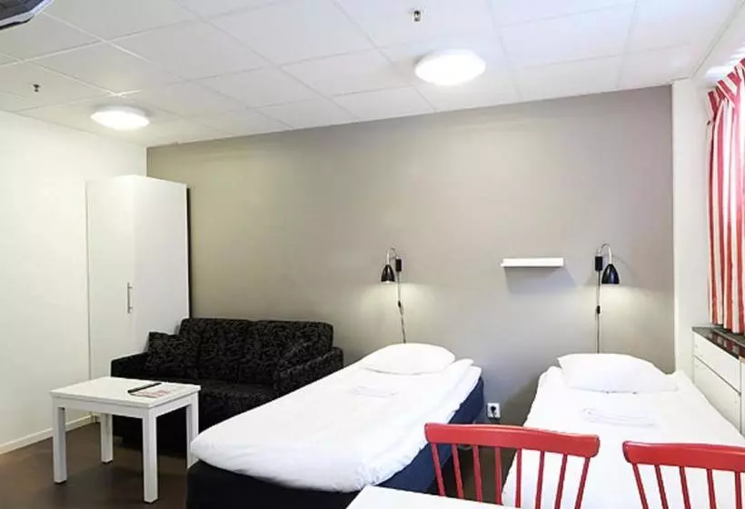 호텔 Stf Gärdet & Hostel