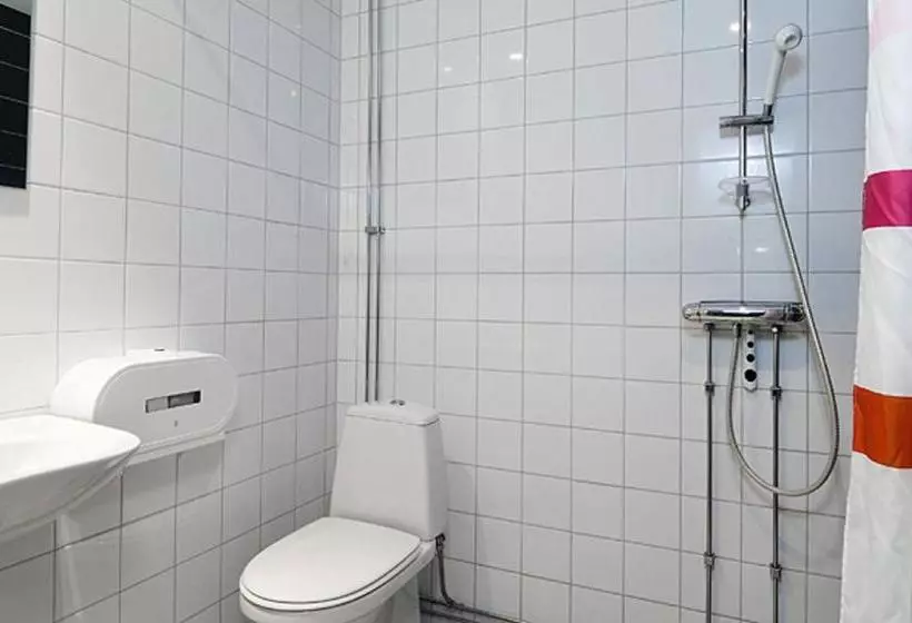 호텔 Stf Gärdet & Hostel