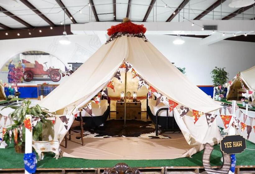 فندق صغير Lone Star Glamp Inn