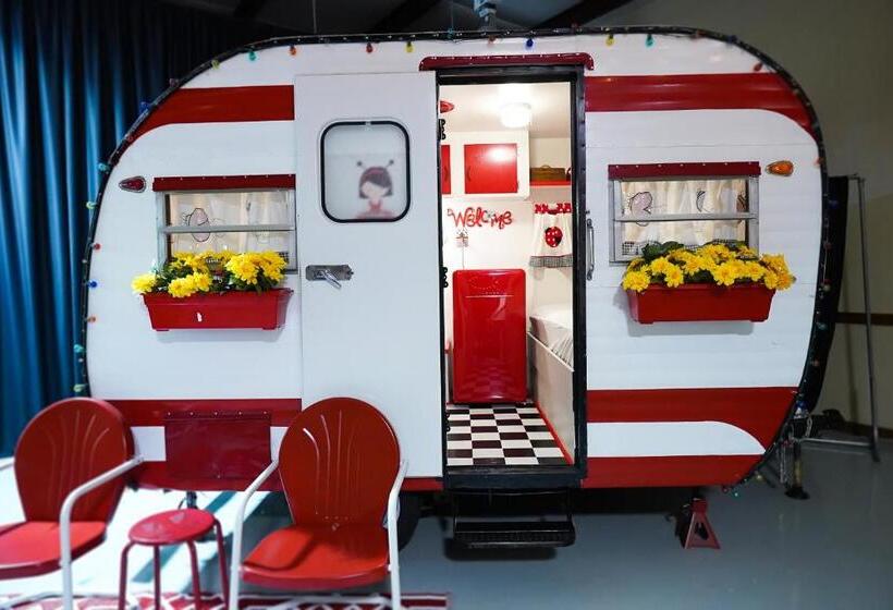 فندق صغير Lone Star Glamp Inn