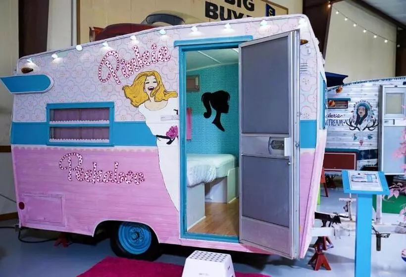 Retkeilymaja Lone Star Glamp Inn