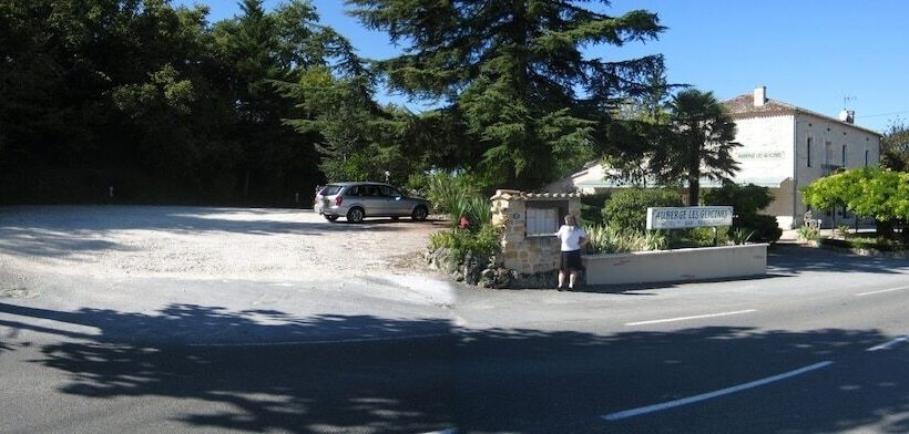 민박 Auberge Les Glycines