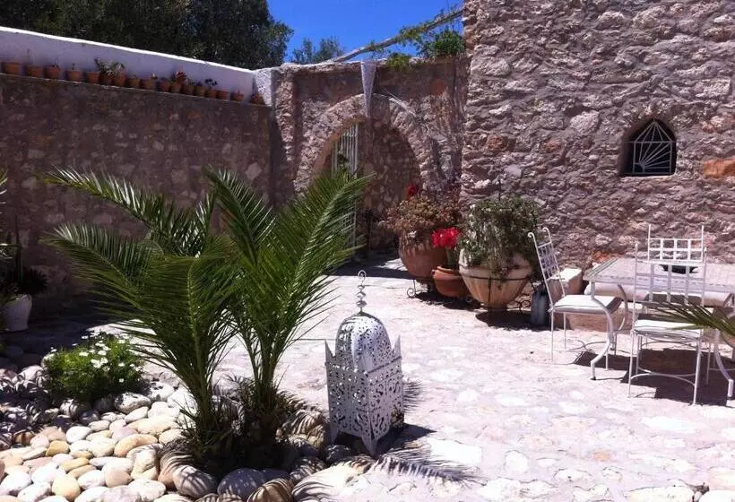 Aamiaismajoitus (B&B) Villa Salvatore